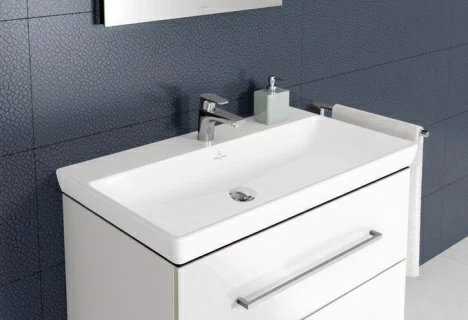 Lavoar suspendat Villeroy & Boch Avento 65x47 cm