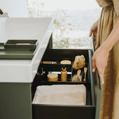 Set PROMO mobilier baza si lavoar cu 2 polite Roca Ona Unik 1 sertar 100x46 cm ulm inchis