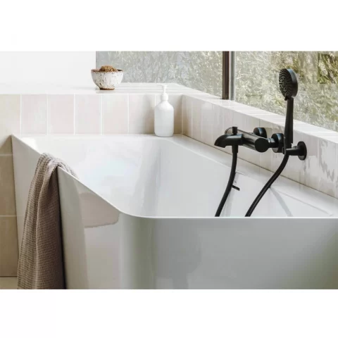 Cada asimetrica Roca Ona 160x70 cm din Stonex alb-negru cu panouri si instalare pe dreapta