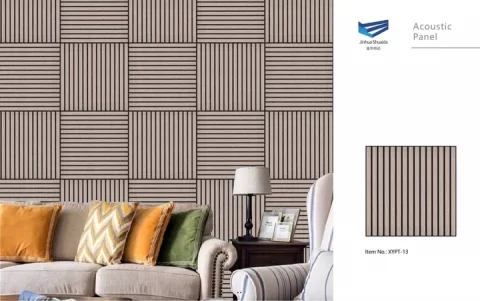 Panou riflaj decorativ XYPT-13 – lamele verticale nuc închis pe bază neagră