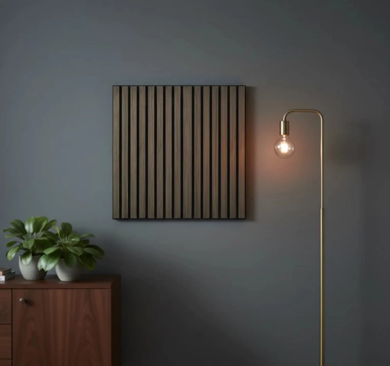 Panou riflaj decorativ XYPT-13 – lamele verticale nuc închis pe bază neagră