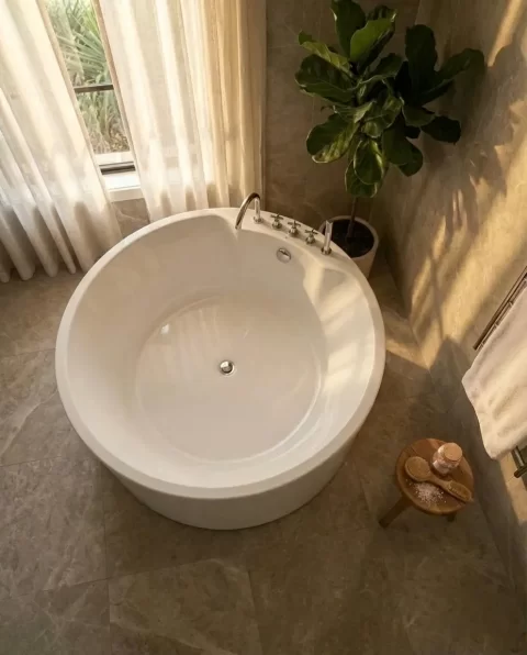 Cada freestanding Aurora 150 cm, acril