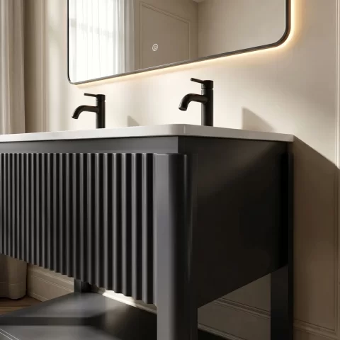 Set mobilier baie pe pardoseala 120 cm, cu doua lavoare si oglinda LED cu rama neagra