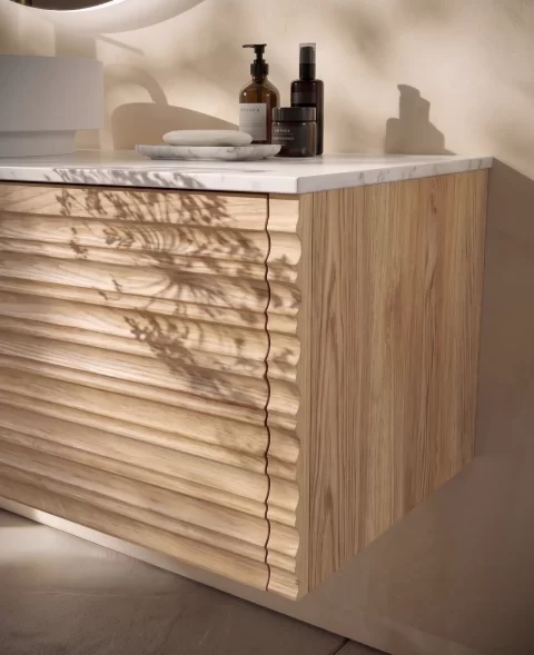 Set mobilier baie suspendat din lemn 120 cm cu lavoar alb si oglinda LED