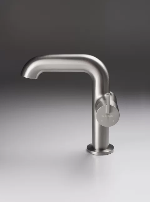 Baterie monocomanda Deante Silia, cu pipa dreptunghiulara, titan