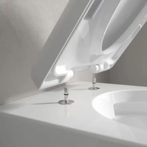 Set PROMO Vas WC suspendat 53x37cm,Villeroy&Boch SkylaTwist Flush rimless cu capac soft close, alb alpin cu CeramicPlus