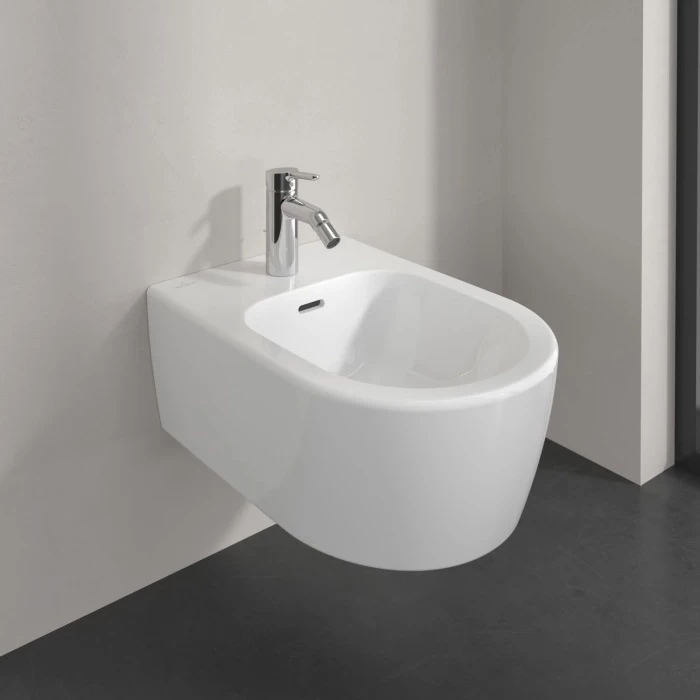 Bideu suspendat Villeroy&Boch Skyla 37x53cm cu CeramicPlus, cu ventil, preaplin si orificiu de baterie